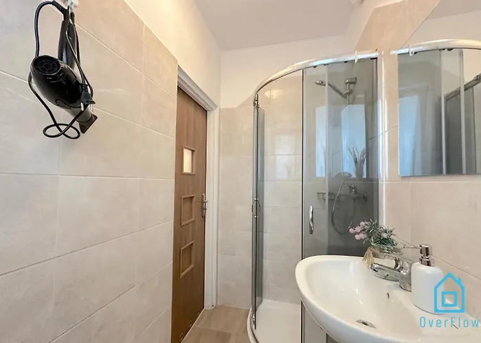 Coral Kwatera prywatna *